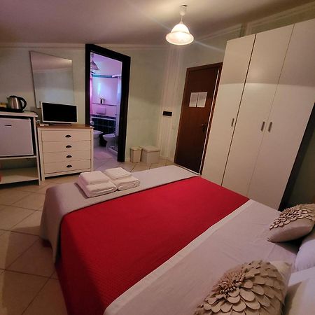 B&B Il Girasole Сант'Анна-Аррезі Екстер'єр фото