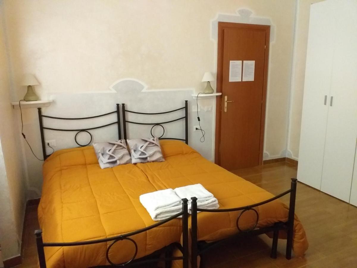 B&B Il Girasole Сант'Анна-Аррезі Екстер'єр фото