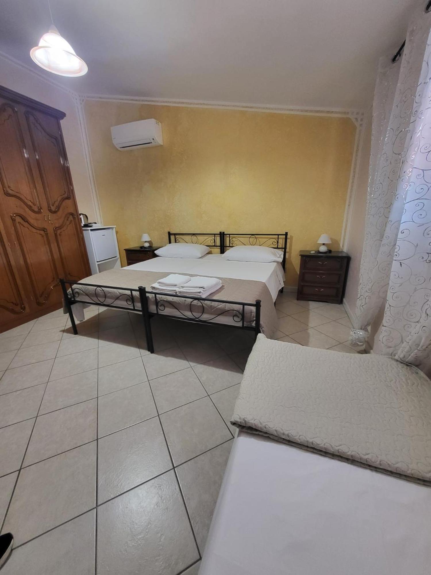 B&B Il Girasole Сант'Анна-Аррезі Екстер'єр фото