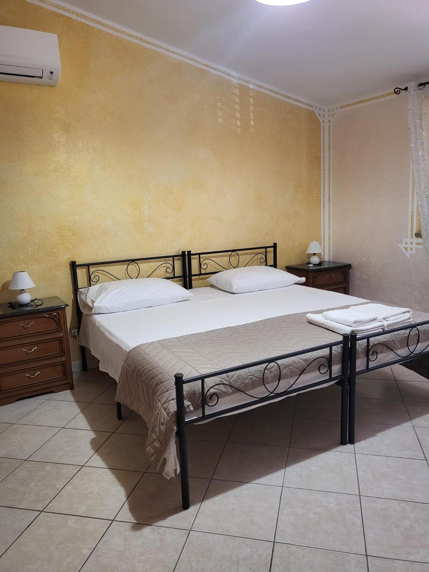 B&B Il Girasole Сант'Анна-Аррезі Екстер'єр фото