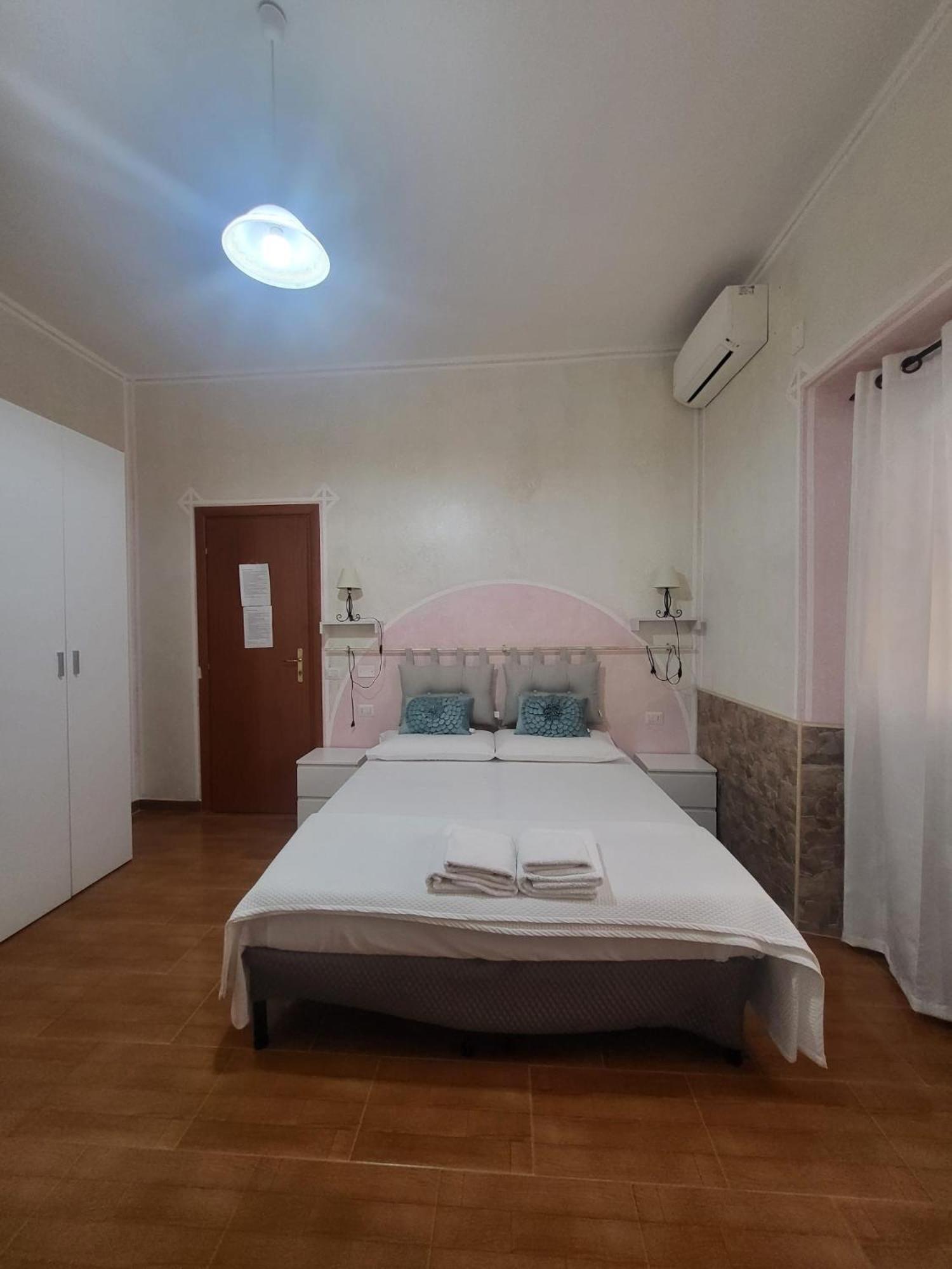 B&B Il Girasole Сант'Анна-Аррезі Екстер'єр фото