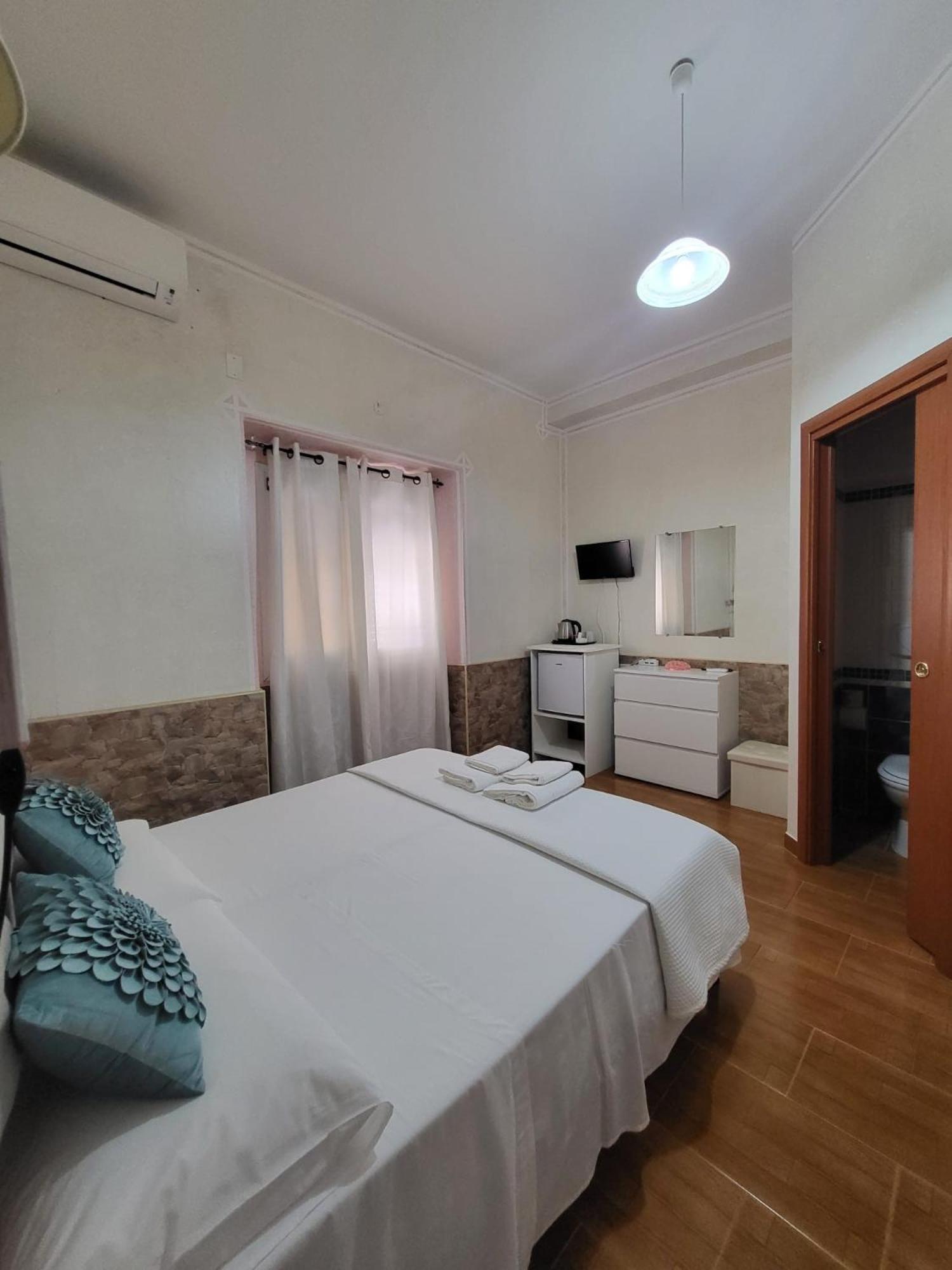 B&B Il Girasole Сант'Анна-Аррезі Екстер'єр фото