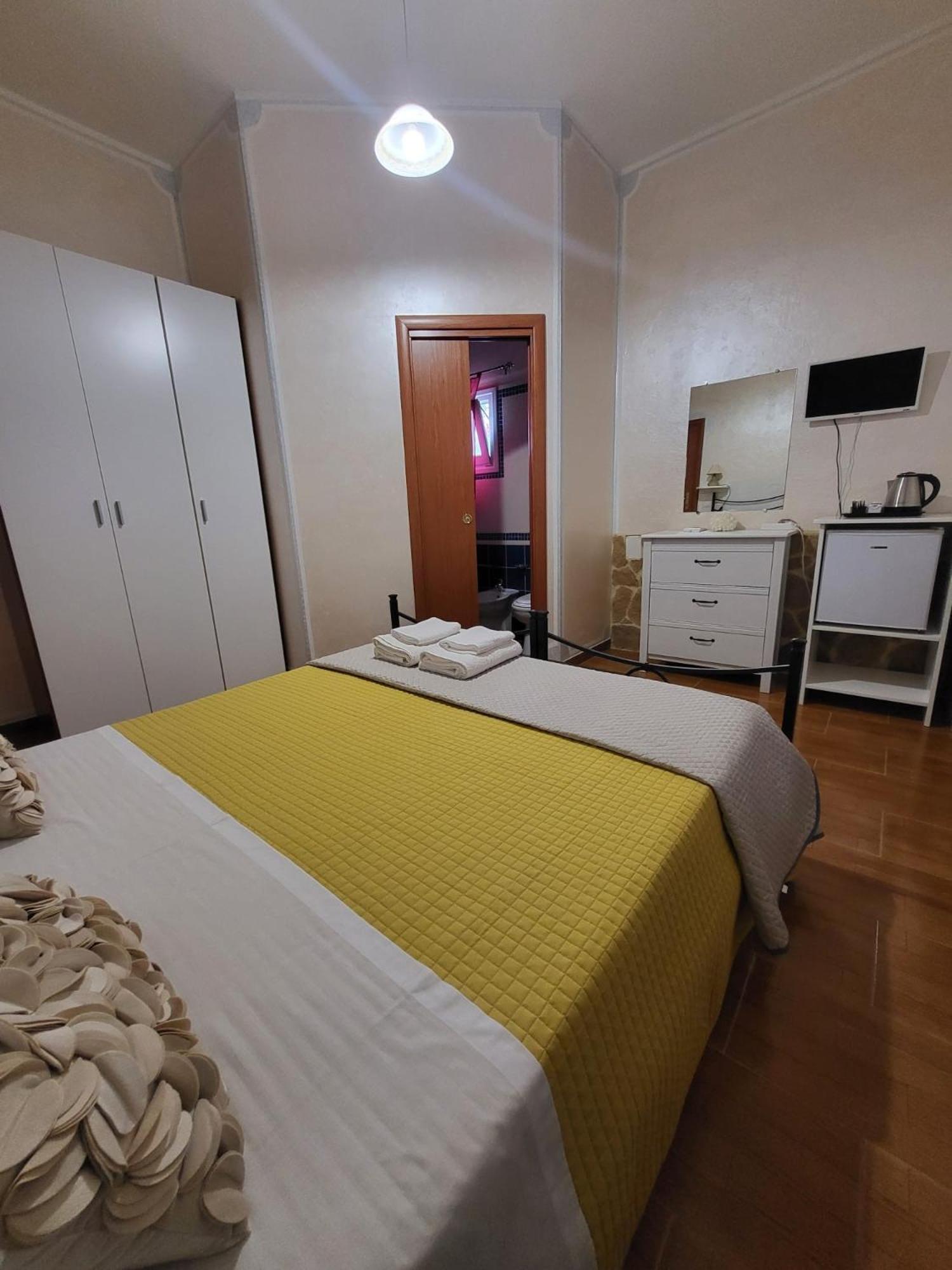 B&B Il Girasole Сант'Анна-Аррезі Екстер'єр фото